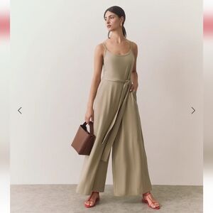 Cuyana V-Back Jumpsuit Size Large in Camel